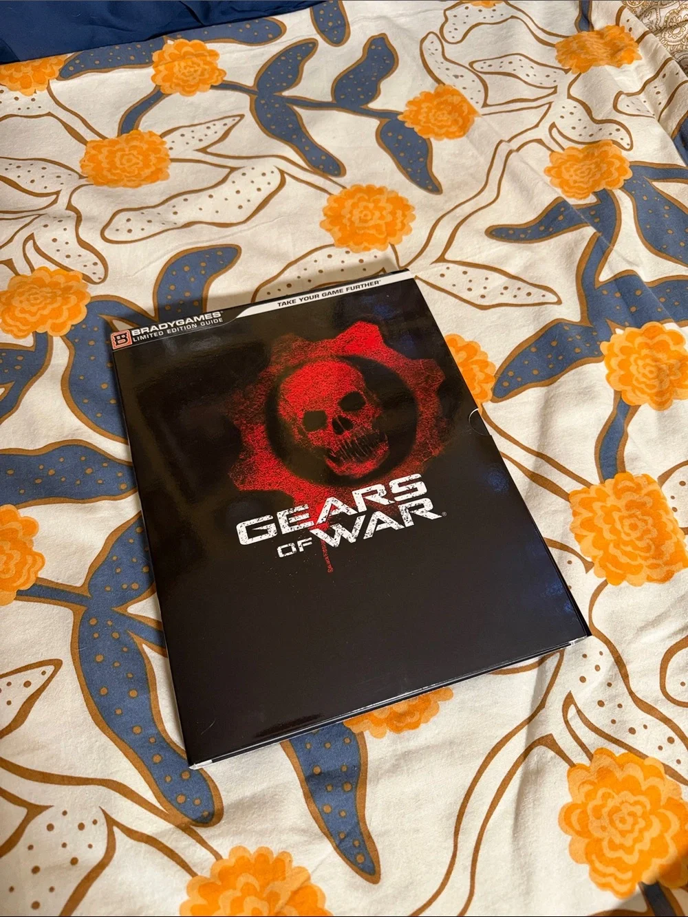 Gears of War Strategy Guide - Black & Red Cover